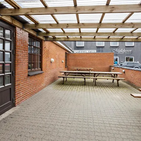 Vakantiehuis 11 Bedroom Gorgeous In Thy