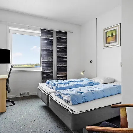 Vakantiehuis 11 Bedroom Gorgeous In Thy